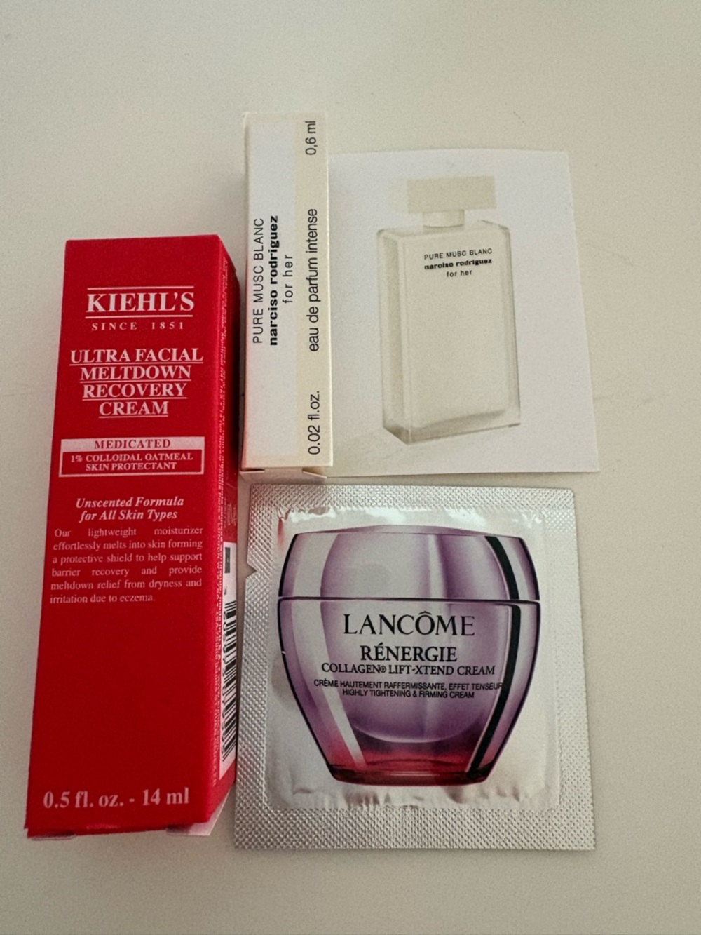 Kiehl's Ultra Facial Meltdown Recovery Cream - Bright Red